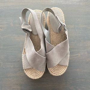 Marc Fisher glenna platform sandals in suede | 10